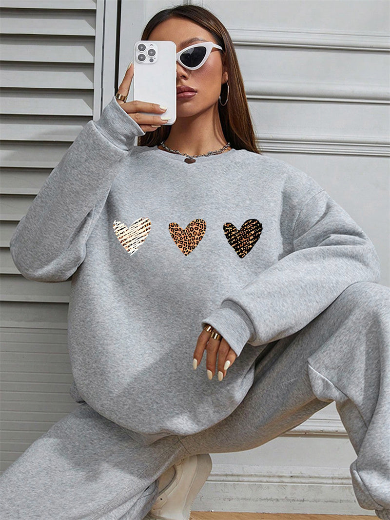 Women Gradient Heart Printed Casual Sweatshirt