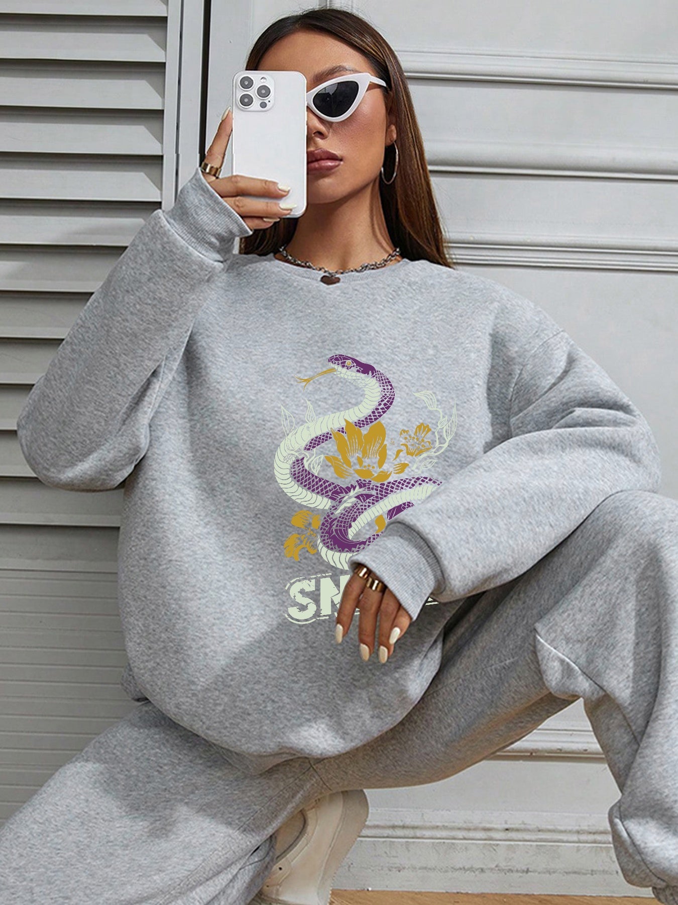 Women Snake Printed Long Sleeve Pullover Crew Neck Pullover