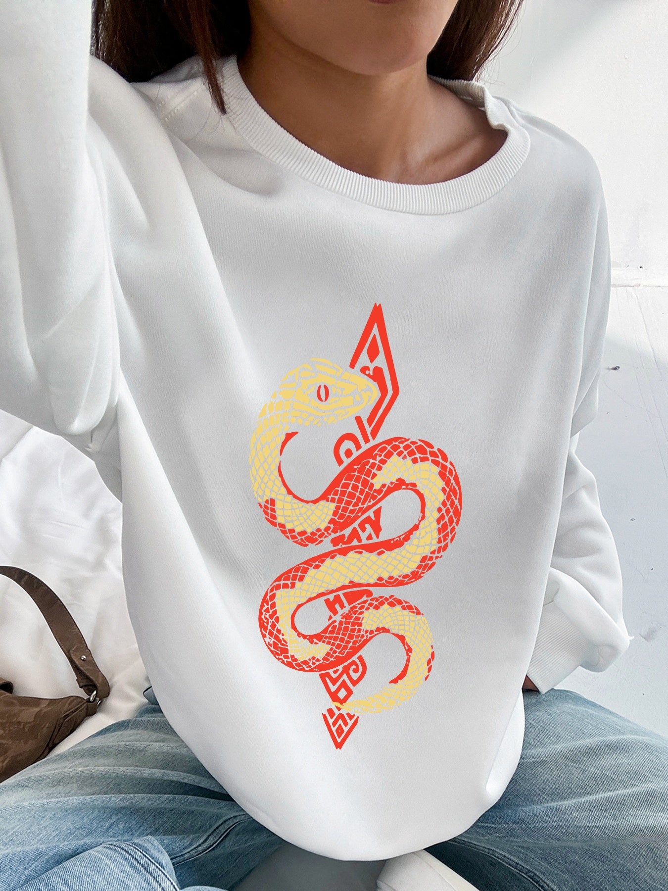 Women Totem Snake Printed Casual Sweatshirt