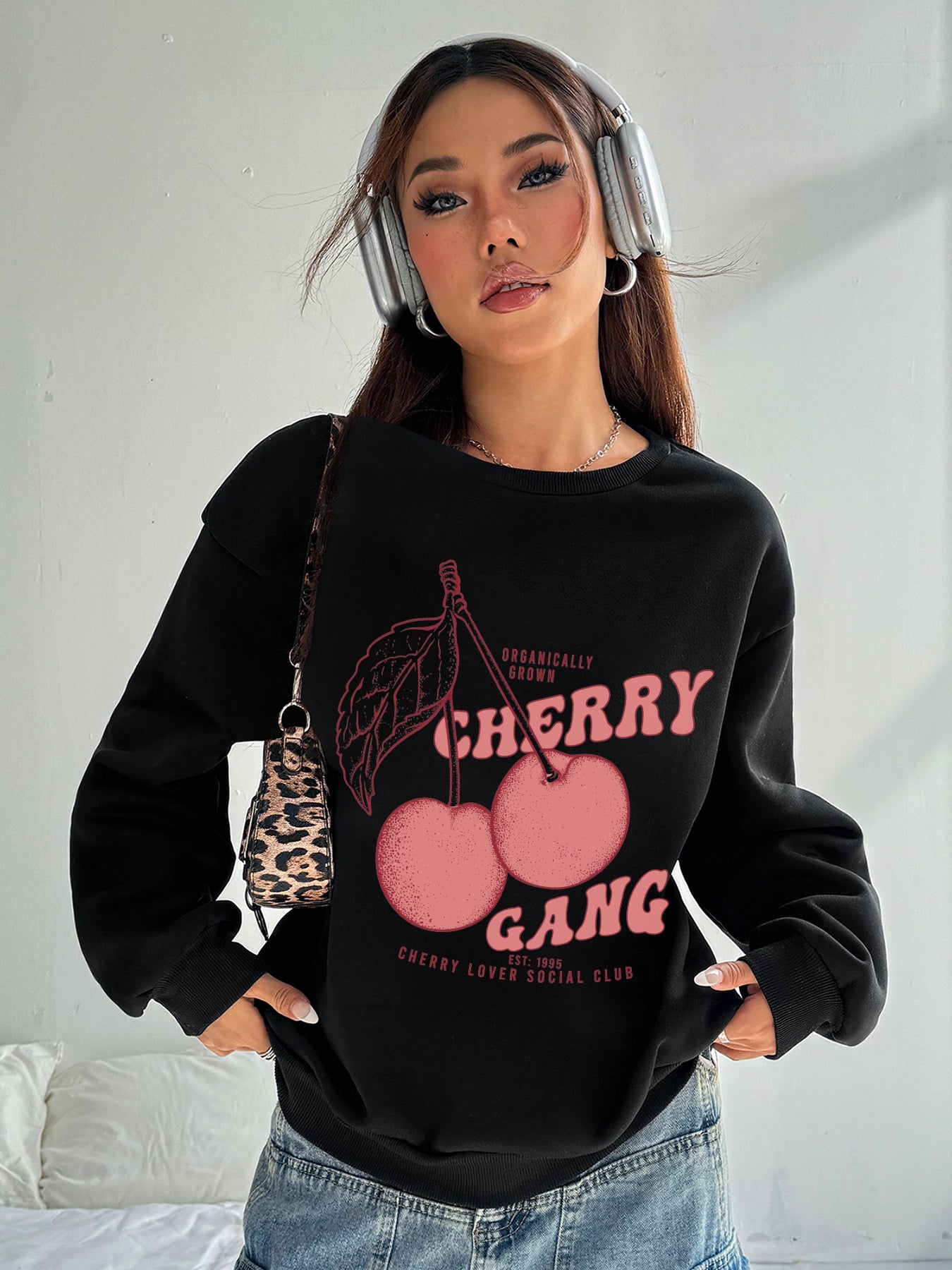 Women Round Cherry Print Casual Sweatshirt