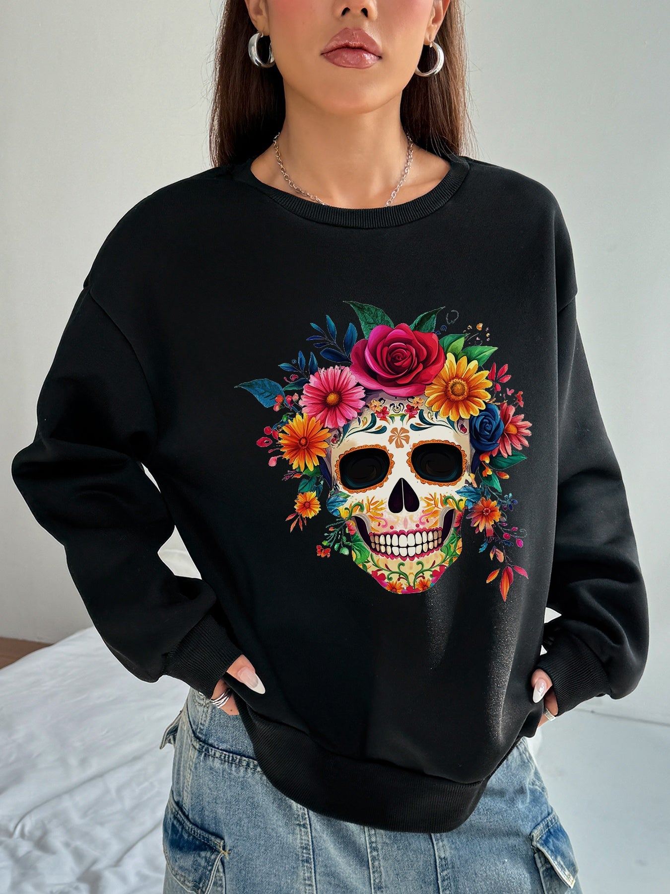 Women Skull and Flower Printed Crew Neck Casual Sweatshirt