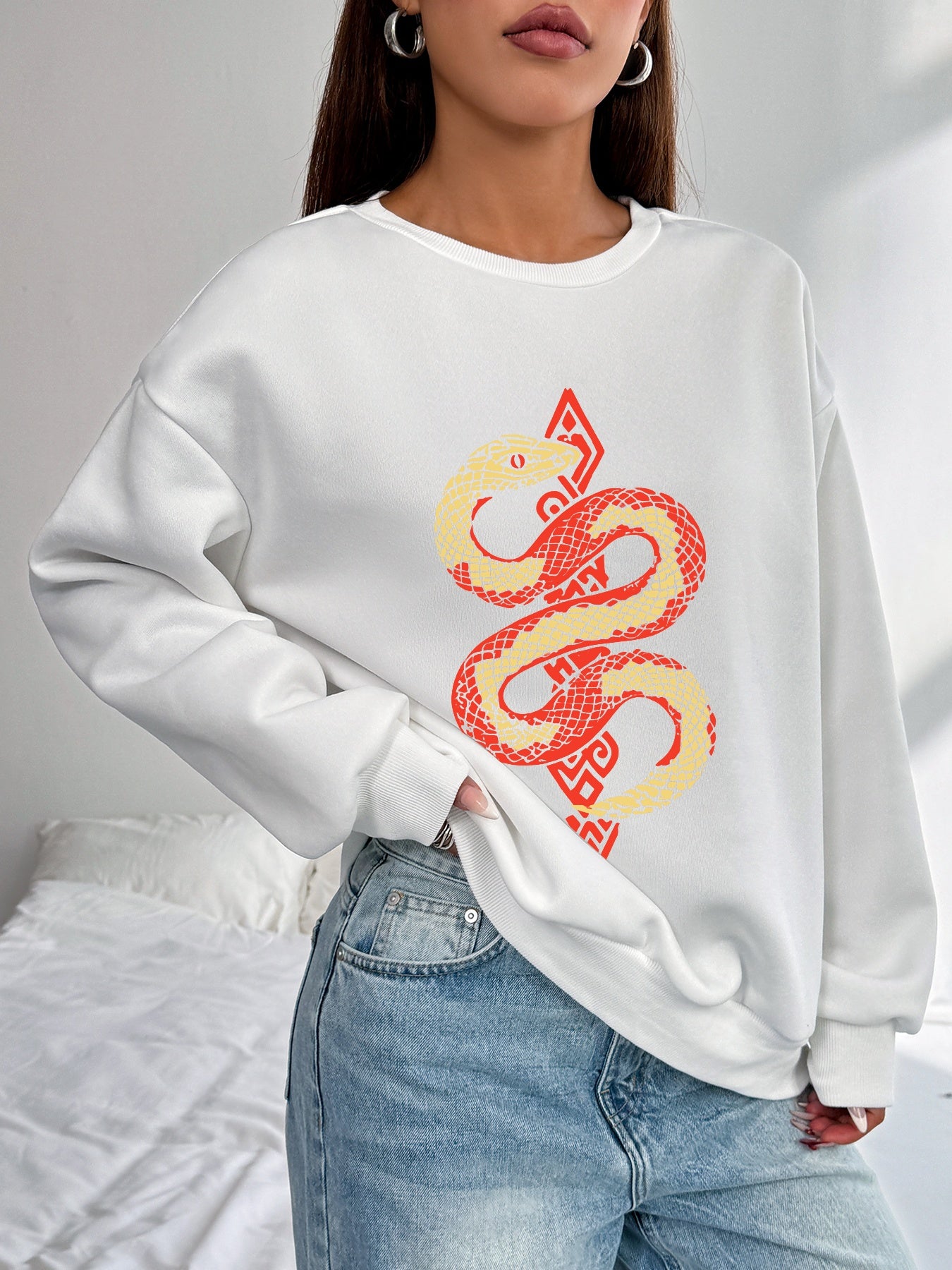 Women Totem Snake Printed Casual Sweatshirt