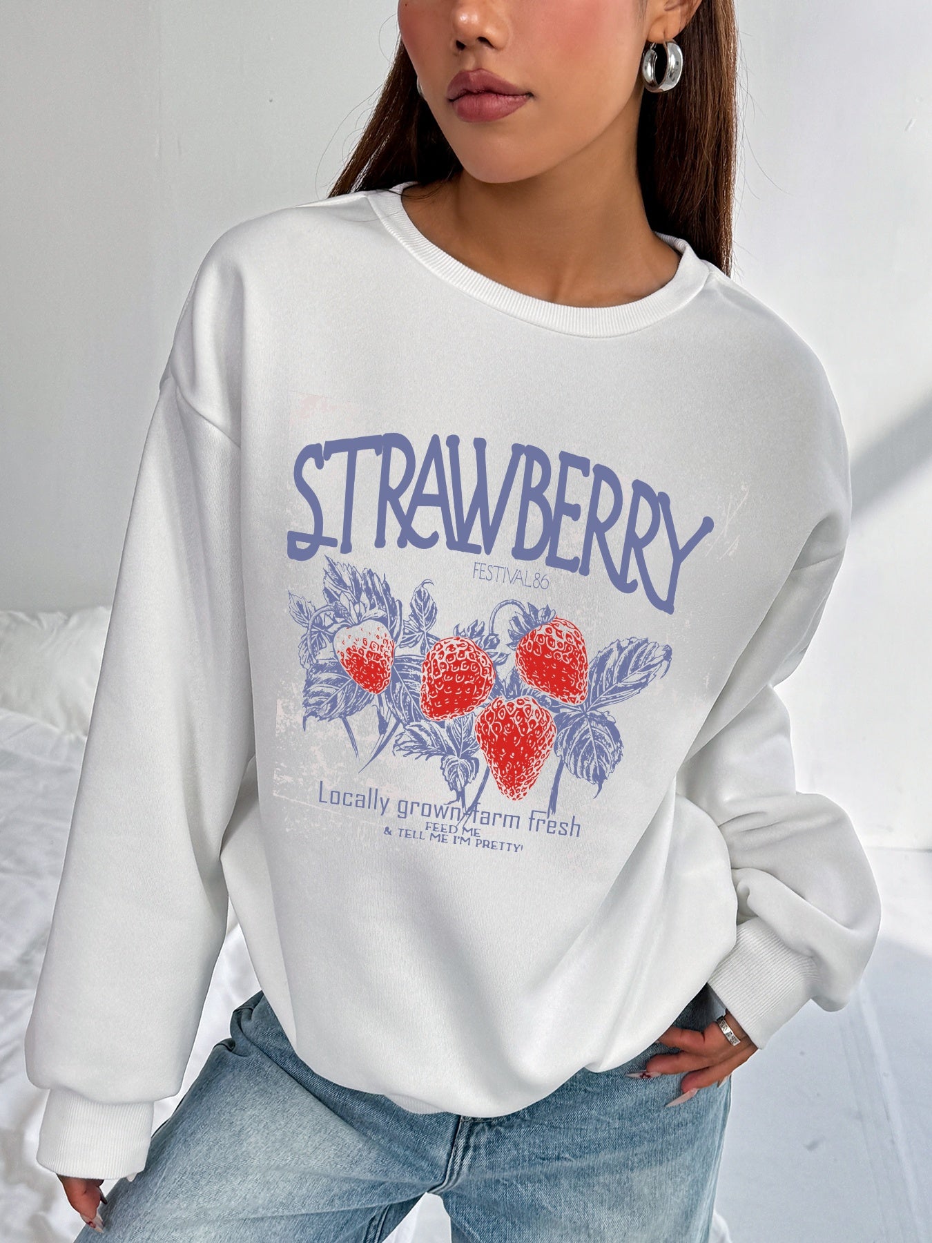 Women Strawberry Printed Long Sleeve Pullover